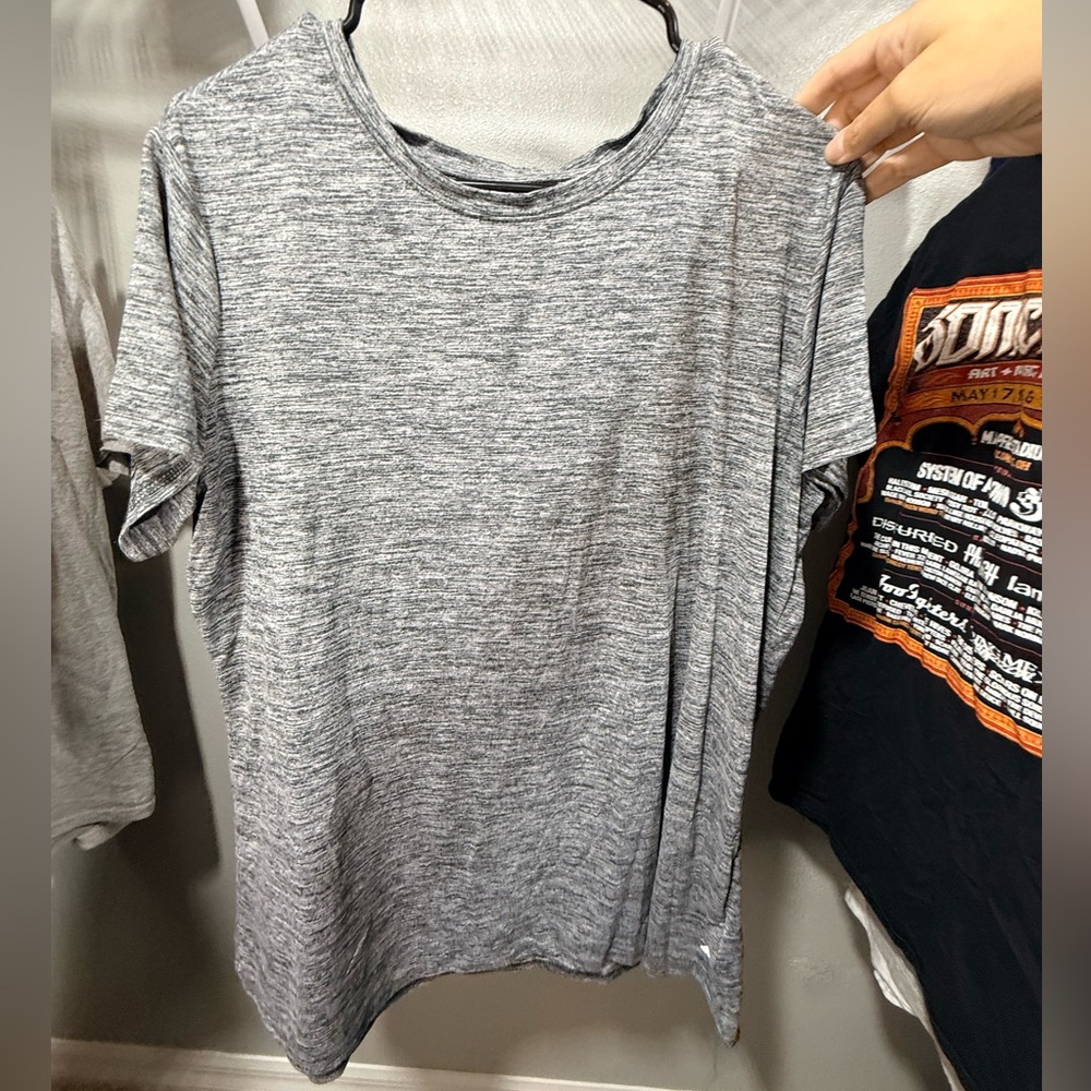 Amazon Essentials Heather Gray Men's Short Sleeve Tee